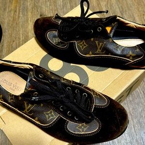 Louis Vuitton Sneakers